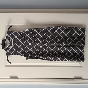 Black and white stretch midi dress